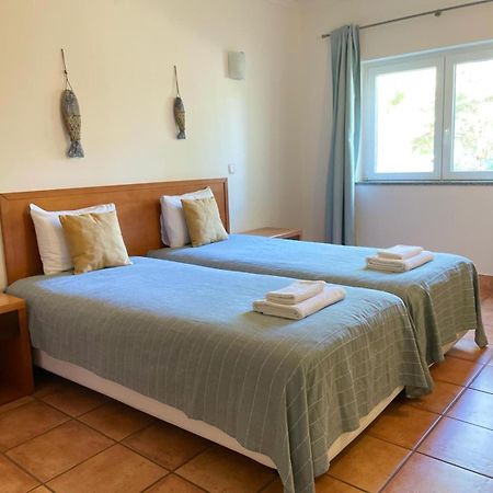 Spacious Apartment Near Porto De Mos Beach, Lagos. מראה חיצוני תמונה