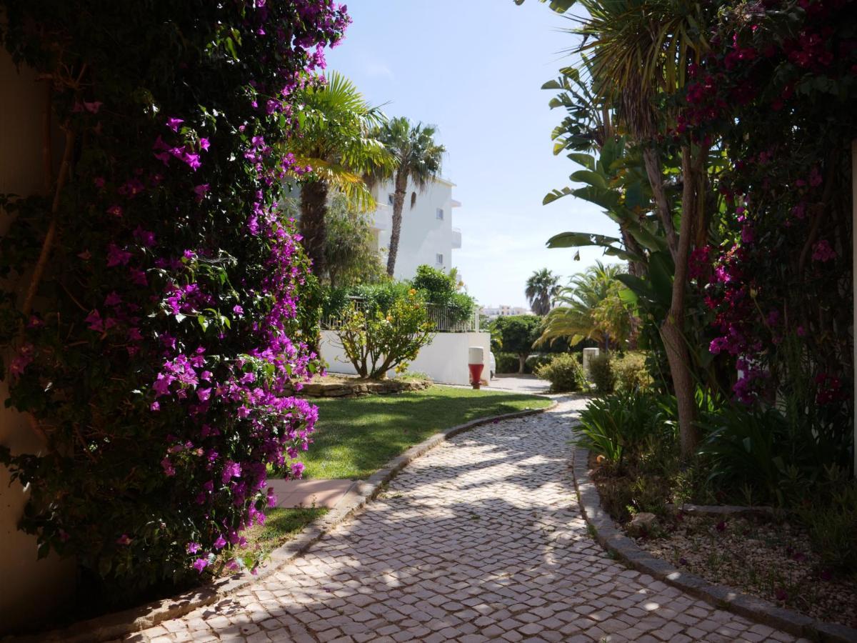 Spacious Apartment Near Porto De Mos Beach, Lagos. מראה חיצוני תמונה