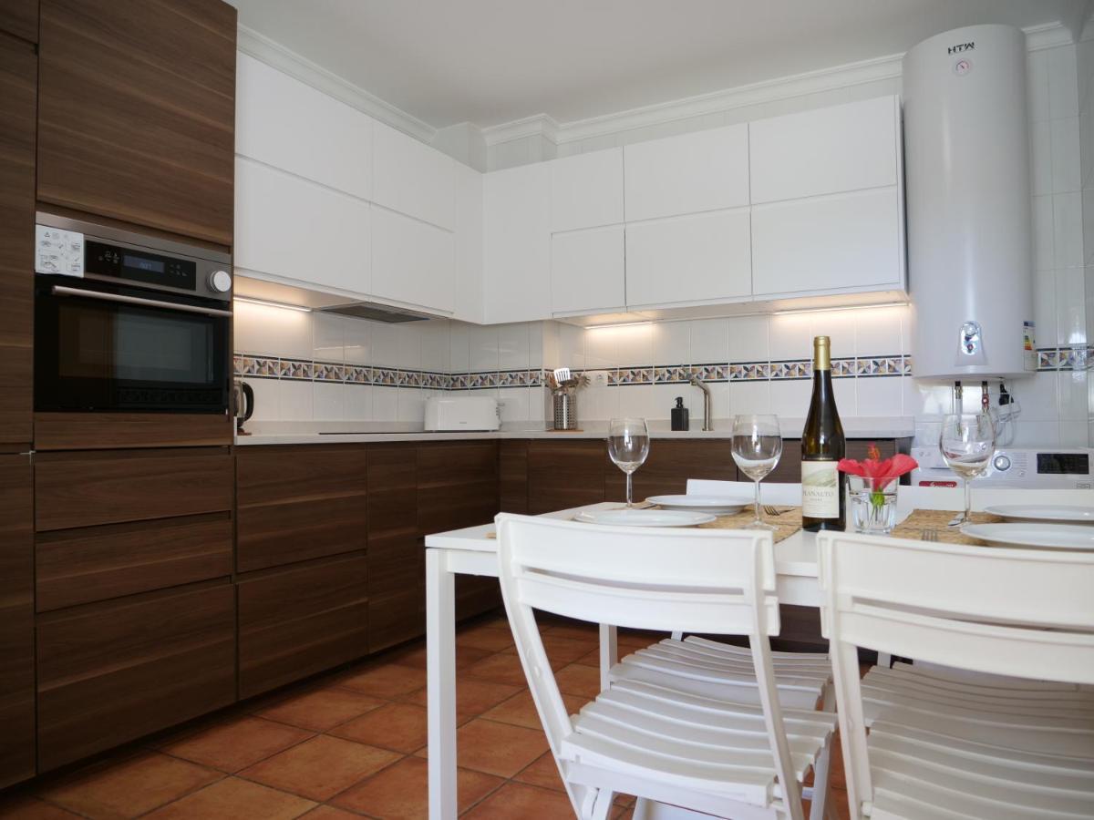Spacious Apartment Near Porto De Mos Beach, Lagos. מראה חיצוני תמונה