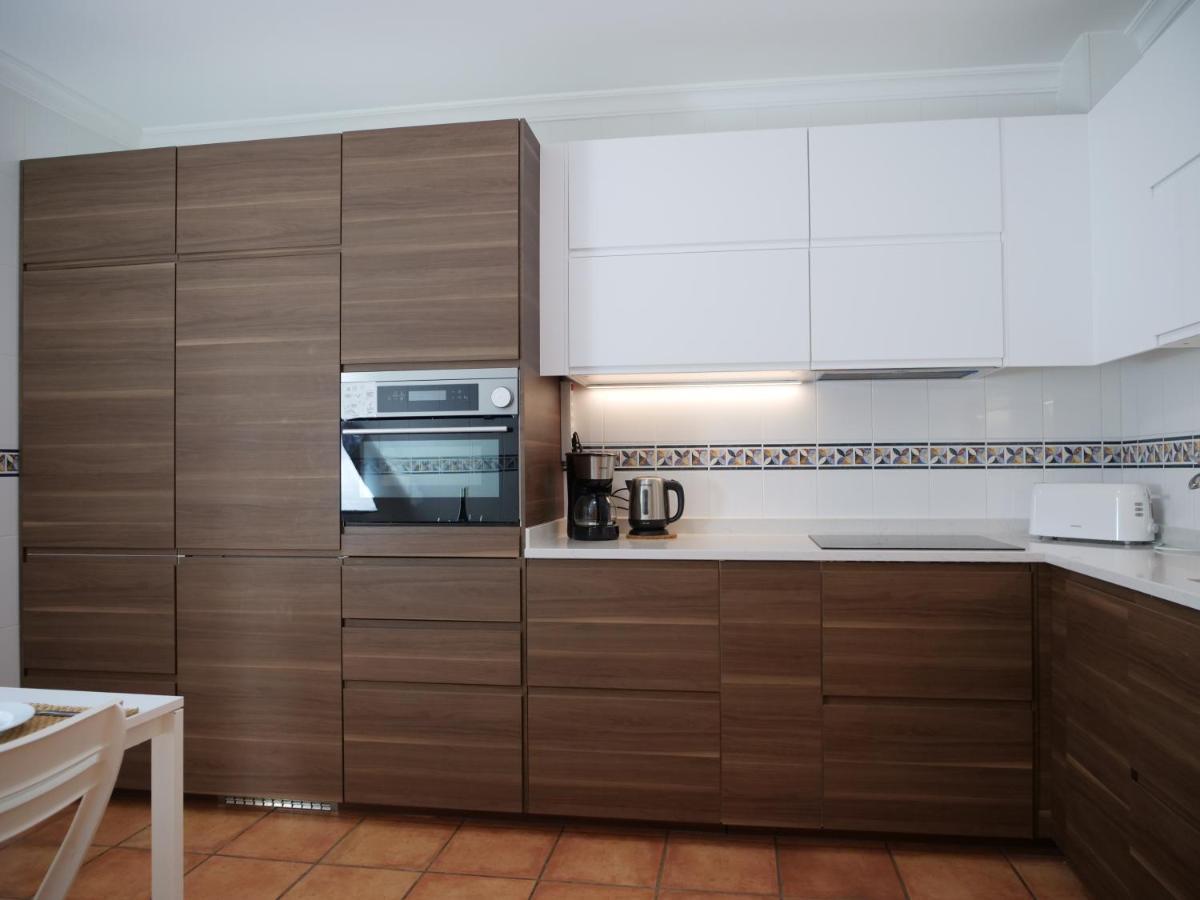 Spacious Apartment Near Porto De Mos Beach, Lagos. מראה חיצוני תמונה