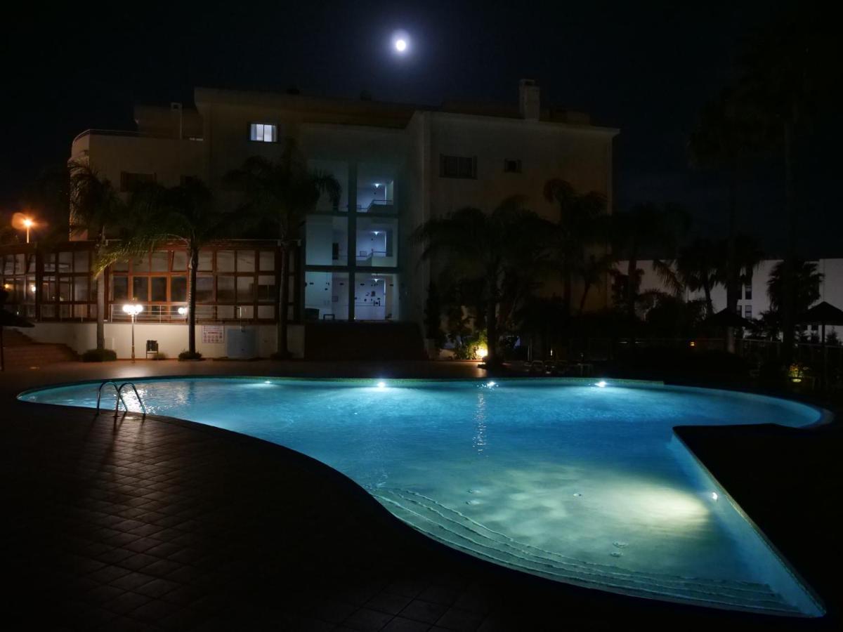 Spacious Apartment Near Porto De Mos Beach, Lagos. מראה חיצוני תמונה