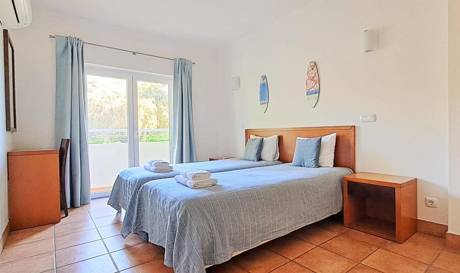 Spacious Apartment Near Porto De Mos Beach, Lagos. מראה חיצוני תמונה