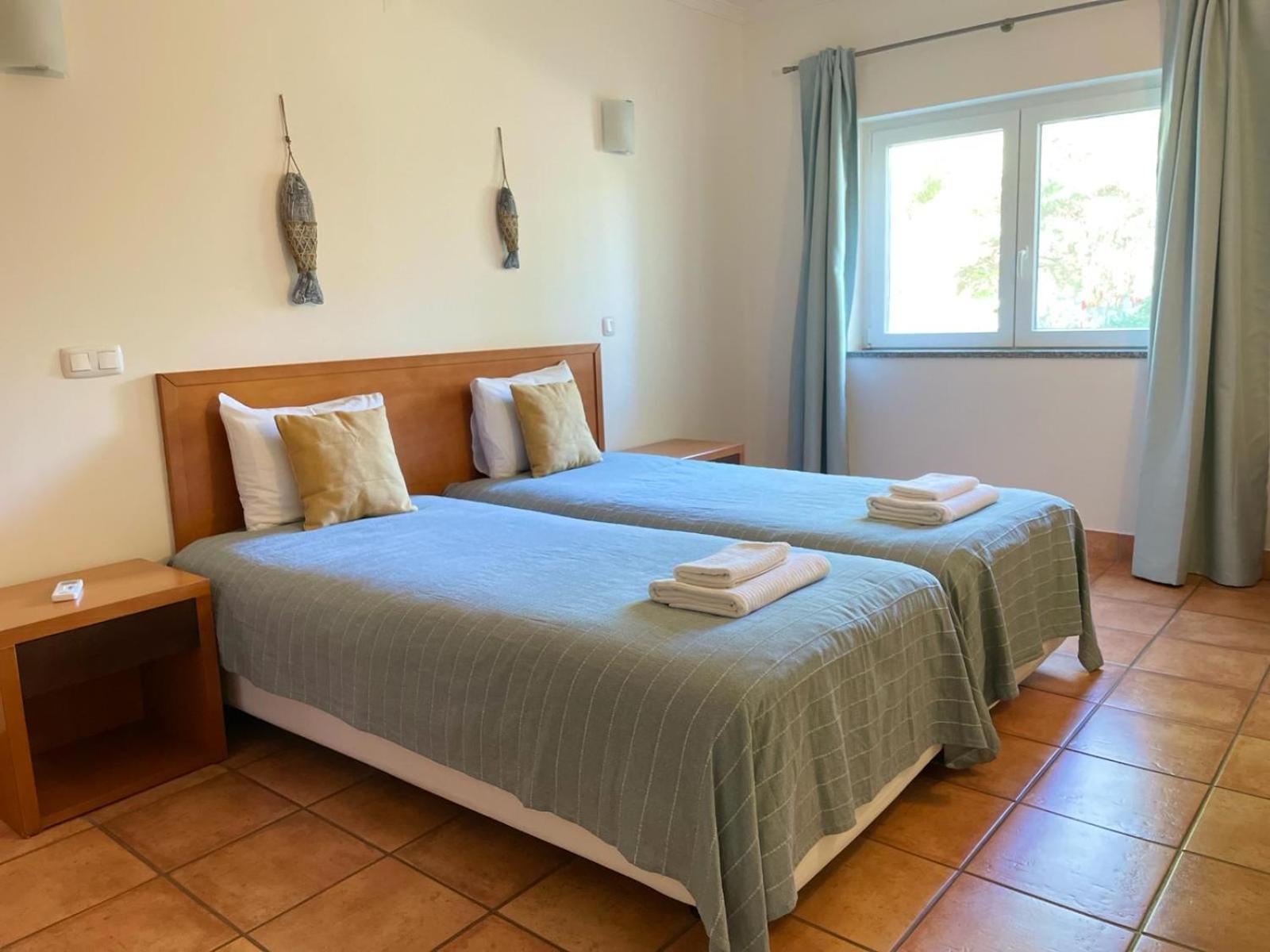 Spacious Apartment Near Porto De Mos Beach, Lagos. מראה חיצוני תמונה